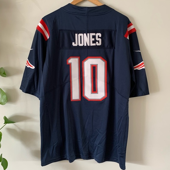 New England Patriots Mac Jones Jersey 🏈 - Picture 5 of 5